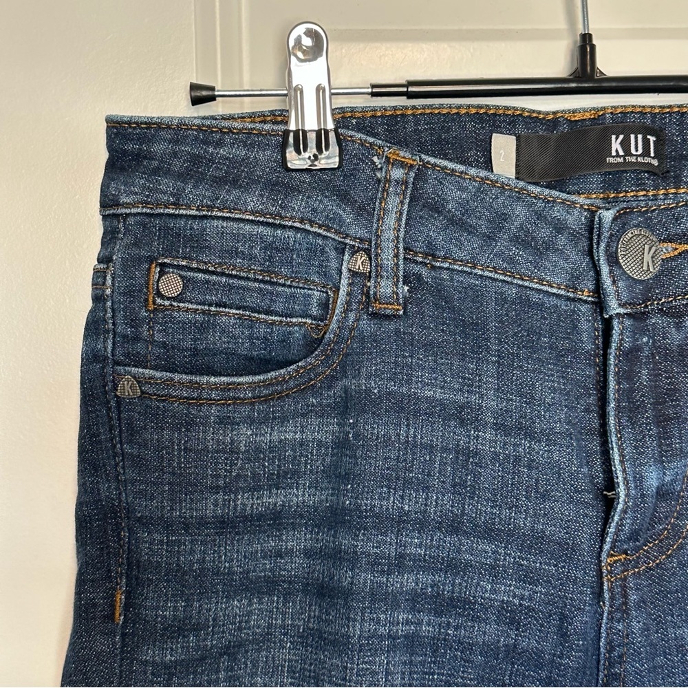 Kut from the Kloth Catherine Boyfriend Jeans  size 2 I0010